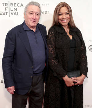 Robert De Niro și Soția wallpaper — Motorola Razr Ultra 2025 Fundal