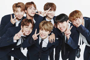 Semnul Păcii BTS Laptop Cool — Bts Laptop Fundal
