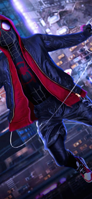 Wallpaper realist Spider Man In Spider Man Into The Spider Verse — iPhone 16e Fundal