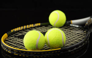 Wallpaper sporturi cu rachetă de badminton, fundal negru. — 16:10 Fundal