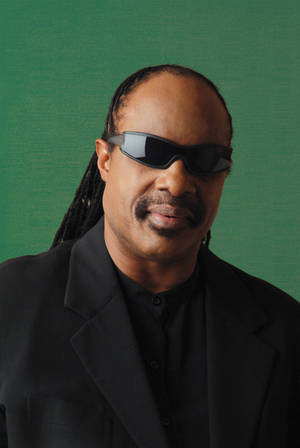 Stevie Wonder Green Background — Xiaomi Pad 7S Pro 12.5 Fundal