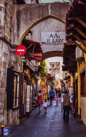 Strada Veche din Rhodes — POCO Pad C1 Fundal