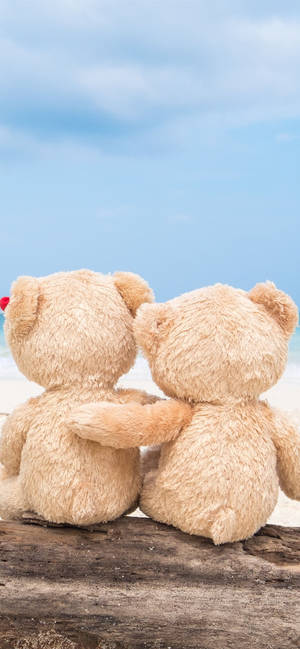 Teddy Bear Hugging wallpaper — iPhone 16 Fundal