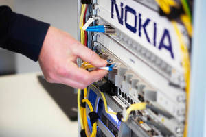 Tehnician Nokia Ultra-High-Speed Broadband — Nokia Fundal