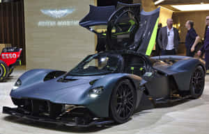 Uimitor Hypercar Aston Martin Valkyrie în Toată Gloria Sa — Steam Deck Fundal
