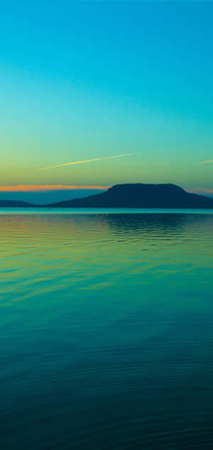 Calm Mobile — iPhone 12 Pro Fundal