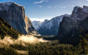 Wallpaper Macbook Munții Yosemite