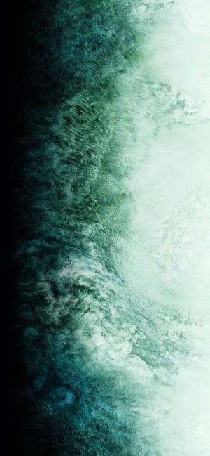 iPhone 11 wallpaper verde midnight fumuriu alb.