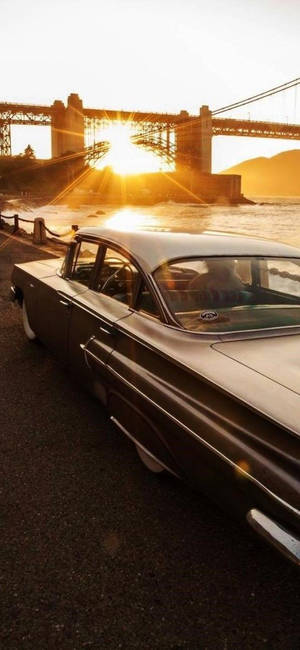 Fond de ecran Verticală Vintage Cadillac Apus — iPhone 17 Pro Fundal