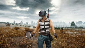Victor în Pubg ținând tigaia 1366x768 — GIF de gaming Fundal