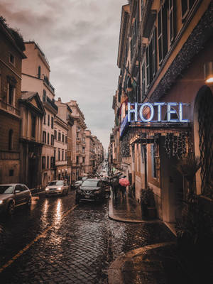 Tapet cu zi ploioasă la hotel — 3:4 Fundal